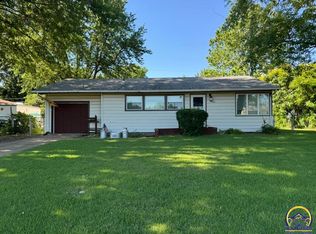 1801 SW 34th St, Topeka, KS 66611