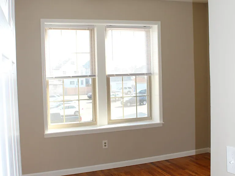 11667 Joseph Campau St #7 — Photo 14