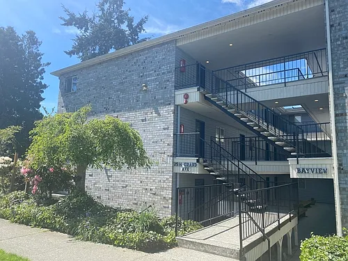 Free Credit Sound View, W/D, Deck, Garage, Quick Walk To Navy At Everett, Wa — Photo 2