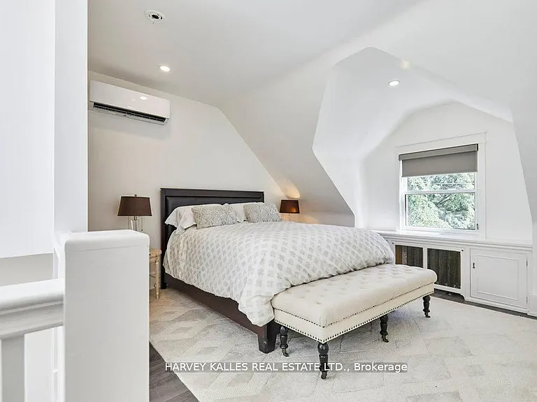 96 Balmoral Ave — Photo 20