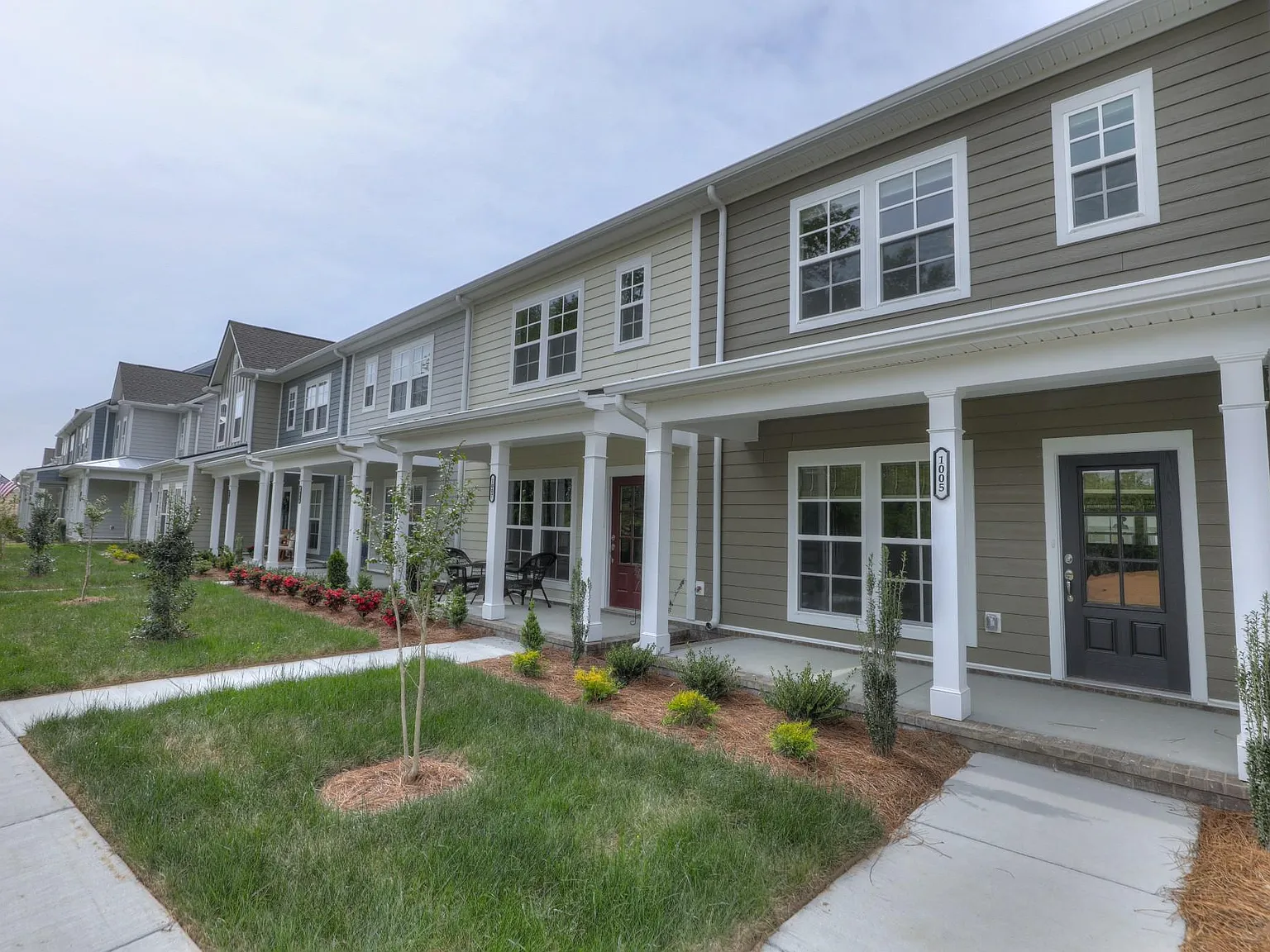 1005 Milson Ln — Photo 1