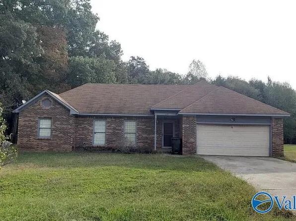 137 Cooper Dr, Huntsville, AL 35811