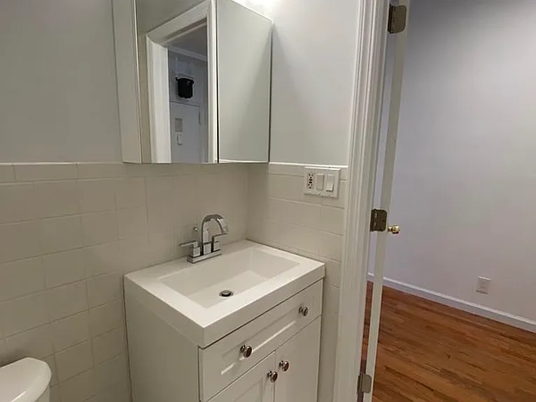 39 Carmine St #1A — Photo 3