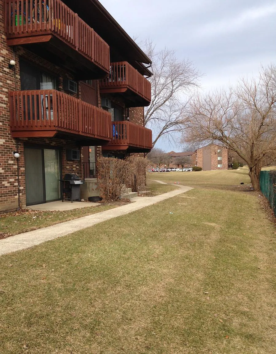 7803 Woodward Avenue — Photo 1