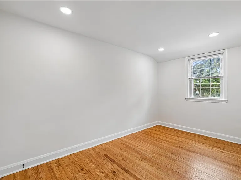 1612 Hardwick Rd — Photo 21