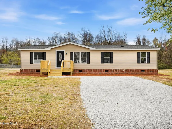 106 Bladestone Pl, Pikeville, NC 27863