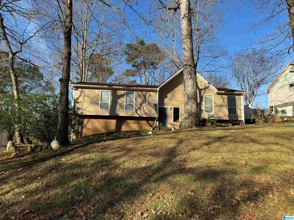 284 Stonebridge Rd, Birmingham, AL 35210