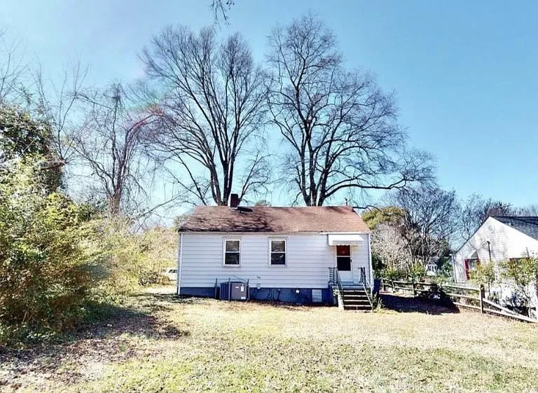 2320 Vanderbilt Rd — Photo 6