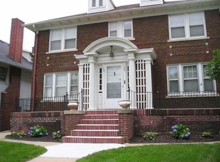 1734 S 32nd Ave, Omaha, NE 68105