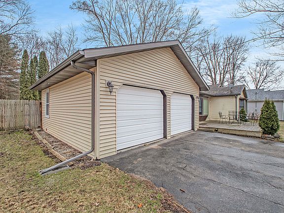3rd image of 2125 Bass Island Park Dr