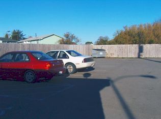 964 K St, Crescent City, CA 95531