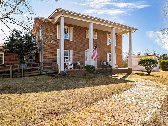 2nd image of 171 Lakey Rd