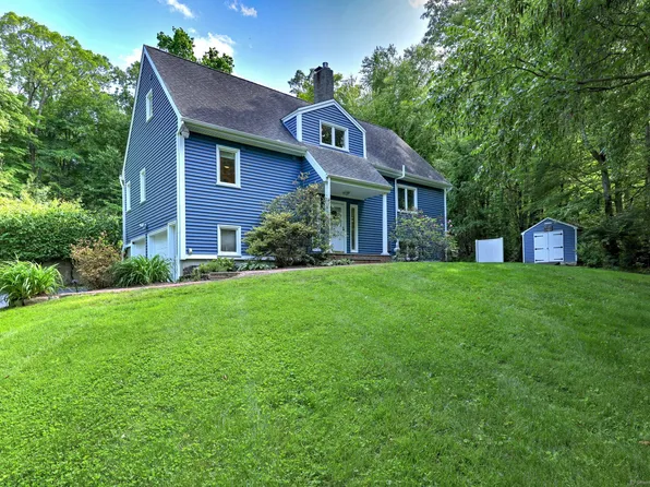 76 Crestwood Road, Bethany, CT 06524