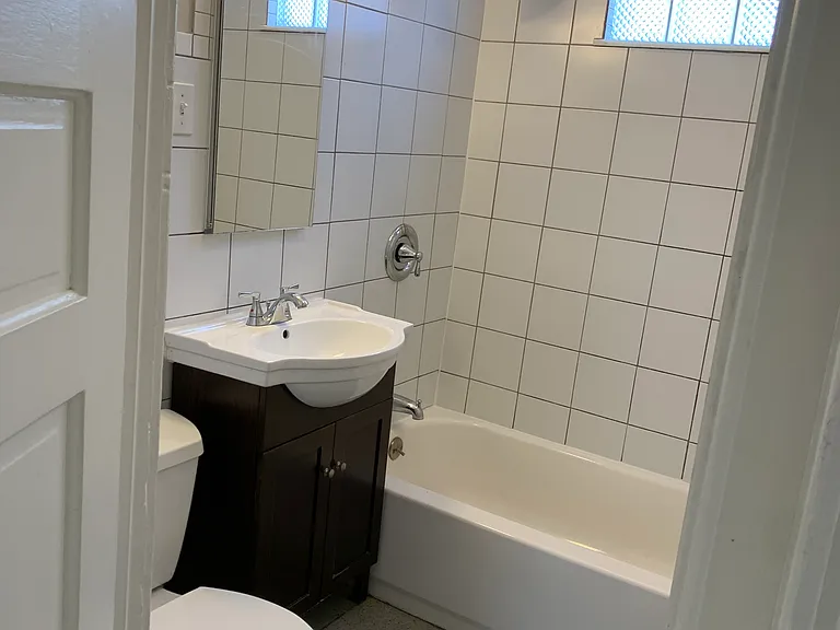 3102 N Pierce St — Photo 9