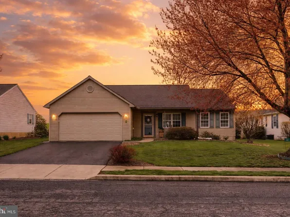 47 Arbor Dr, Myerstown, PA 17067