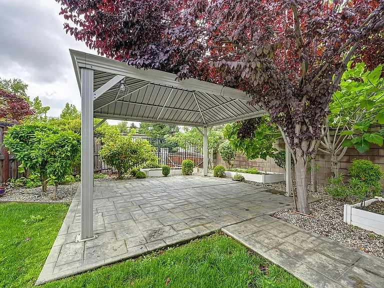 6130 Mehrten Cir — Photo 5