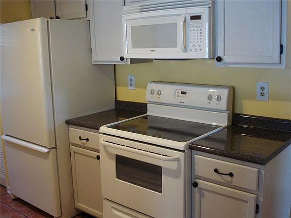 4th image of 1308 Red Deer Way #248