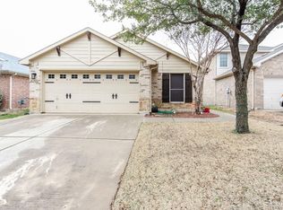 8933 Highland Orchard Dr, Fort Worth, TX 76179