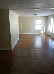 3rd image of 4202 Doris Ave