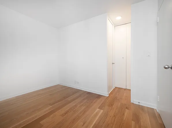 245 East 25th Street image 6 of 8