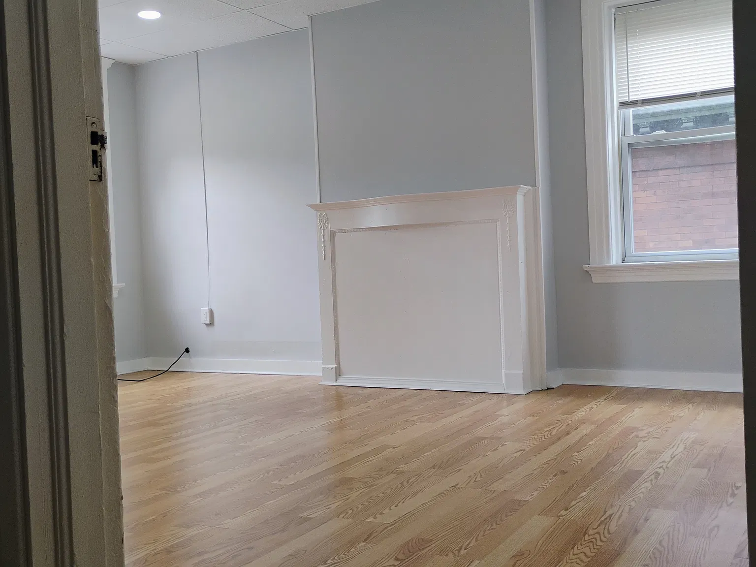 330 South Graham — Photo 3