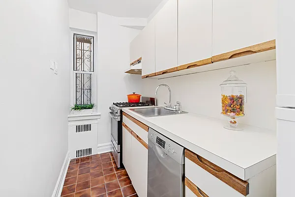 Sold by Keller Williams NYC | media 5