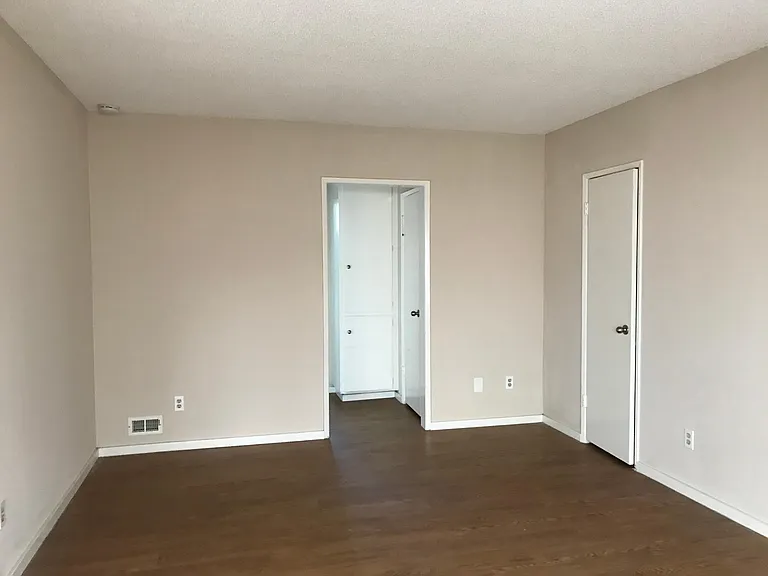 838 N Atlantic Blvd #B — Photo 2