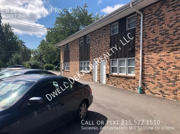 818 Greenbrier Rd, Dekalb, IL