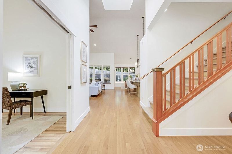 4th image of 4770 Willamette Street