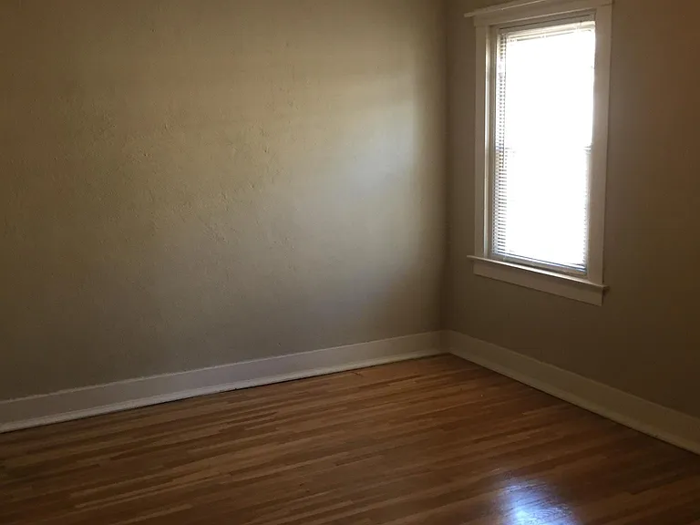 940 Amherst St #12 — Photo 10