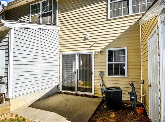 5th image of 111 Summerwood Dr