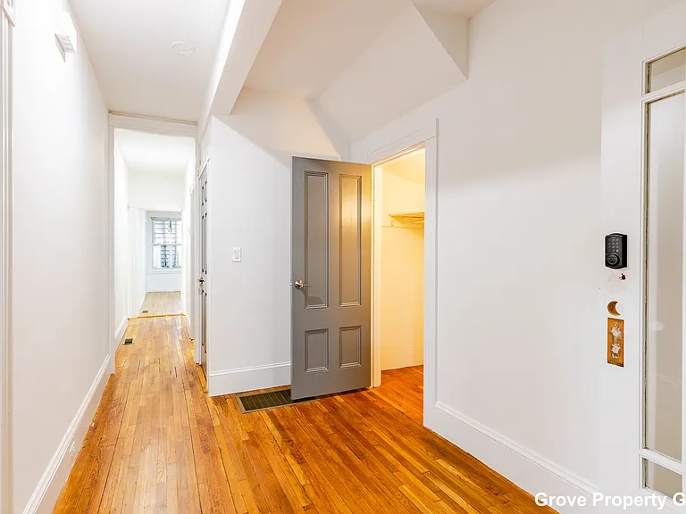 178 L St #1 — Photo 10
