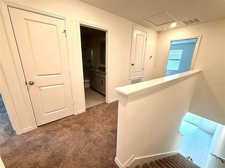 2817 Moonshadow Ct — Photo 8