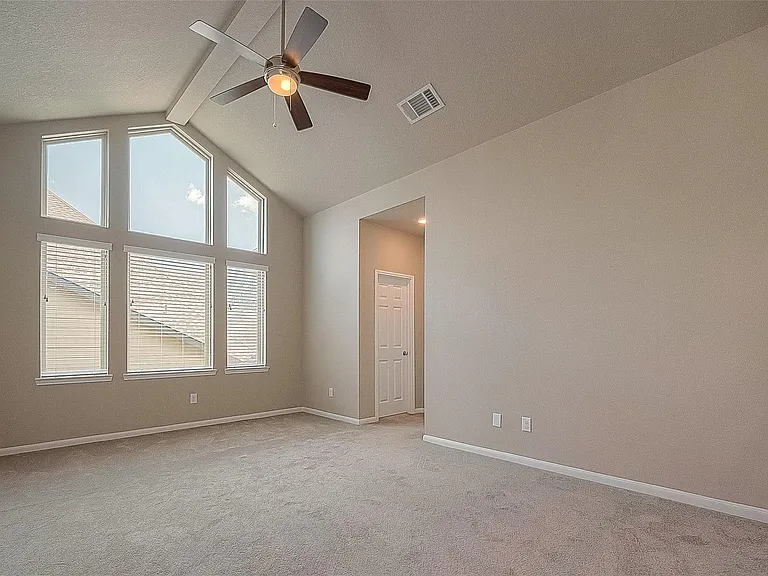 115 N Winter Sunrise Cir — Photo 38