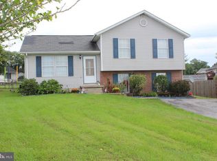 23 Magnolia Ter, Martinsburg, WV 25404