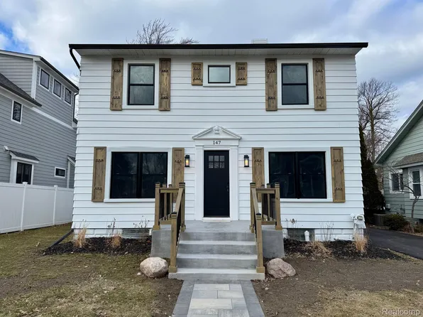 147 Highland Ave, Rochester, MI 48307