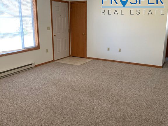 5th image of 410 Twin Oak Dr #Tw414x