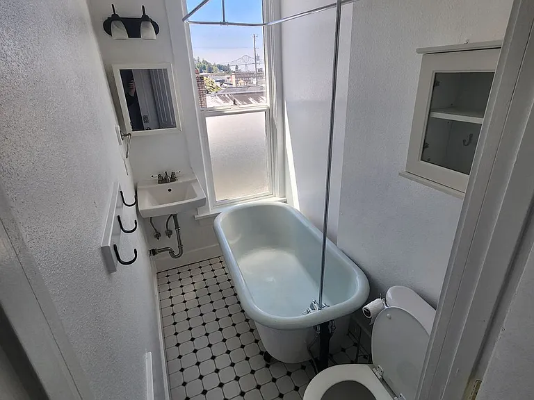 Taylor Place Property — Photo 5