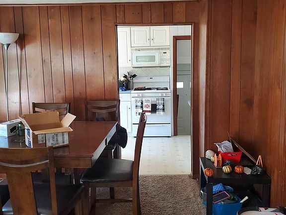 2nd image of 2452 21st Ave