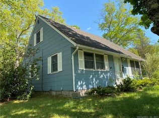 106 Pennywood Ln, Willimantic, CT 06226
