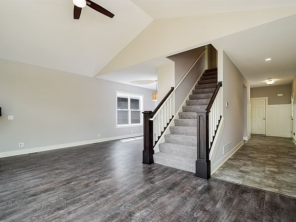 006-Living_Room-2776734-medium