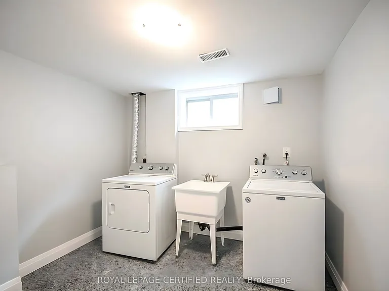 40 Honeywell Dr #BASEMENT — Photo 10