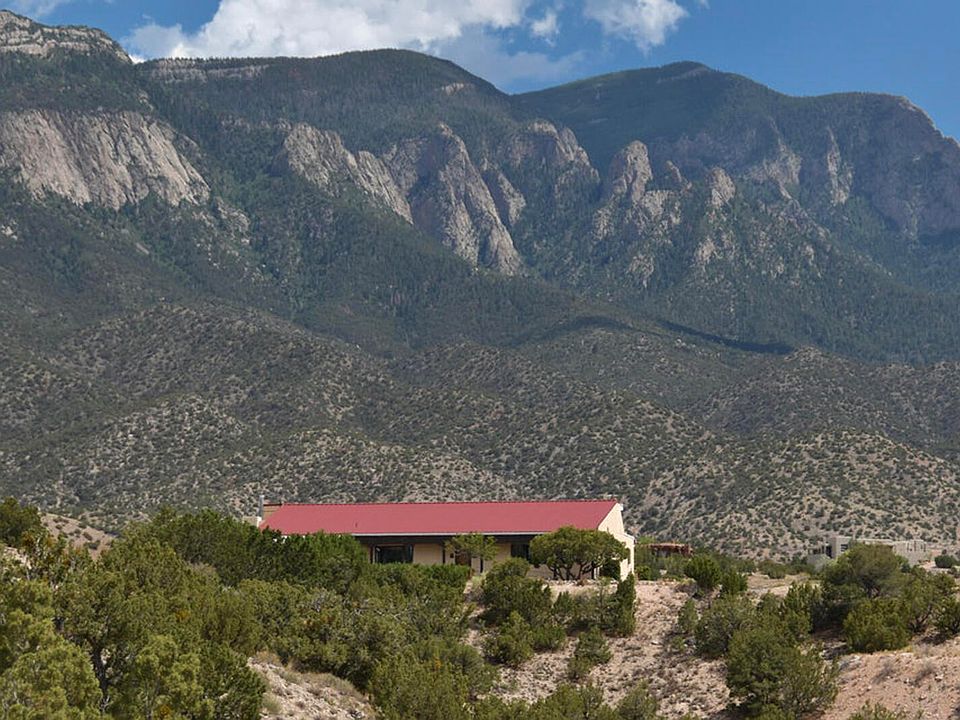1st image of 33 Yucca Ln