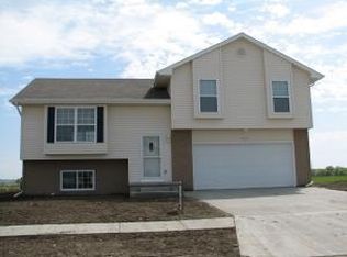 5829 Redtail Rd, Council Bluffs, IA 51501