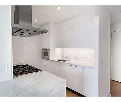 Rented by I&A Realty Group LLC | media 15