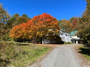 267 Lawrence Dr, Townshend, VT 05353