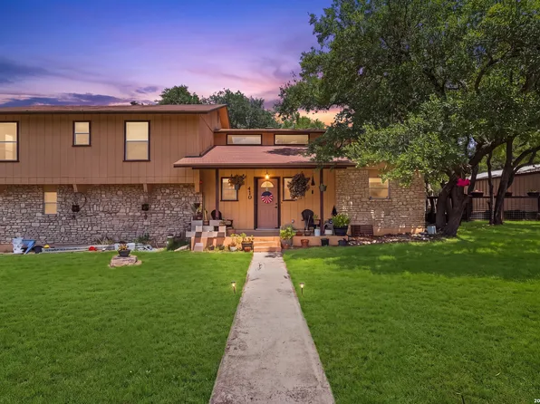 410 Susie Dr, Canyon Lake, TX 78133