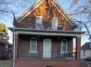 910 Summit St, Joliet, IL 60435