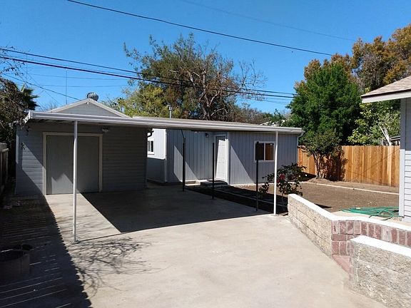 2nd image of 1355 N Roosevelt Ave #B
