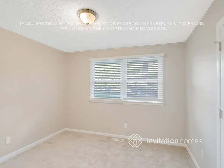 206 Park Ave — Photo 13